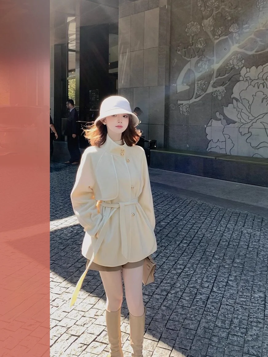 Double-Faced Woolen Short Coat Women's Stand Collar Waist-Cinching Autumn Winter Elegant Style Polyester Viscose Fiber
Double-Faced Woolen Short Coat Women's Stand Collar Waist-Cinching Autumn Winter Elegant Style Polyester Viscose Fiber