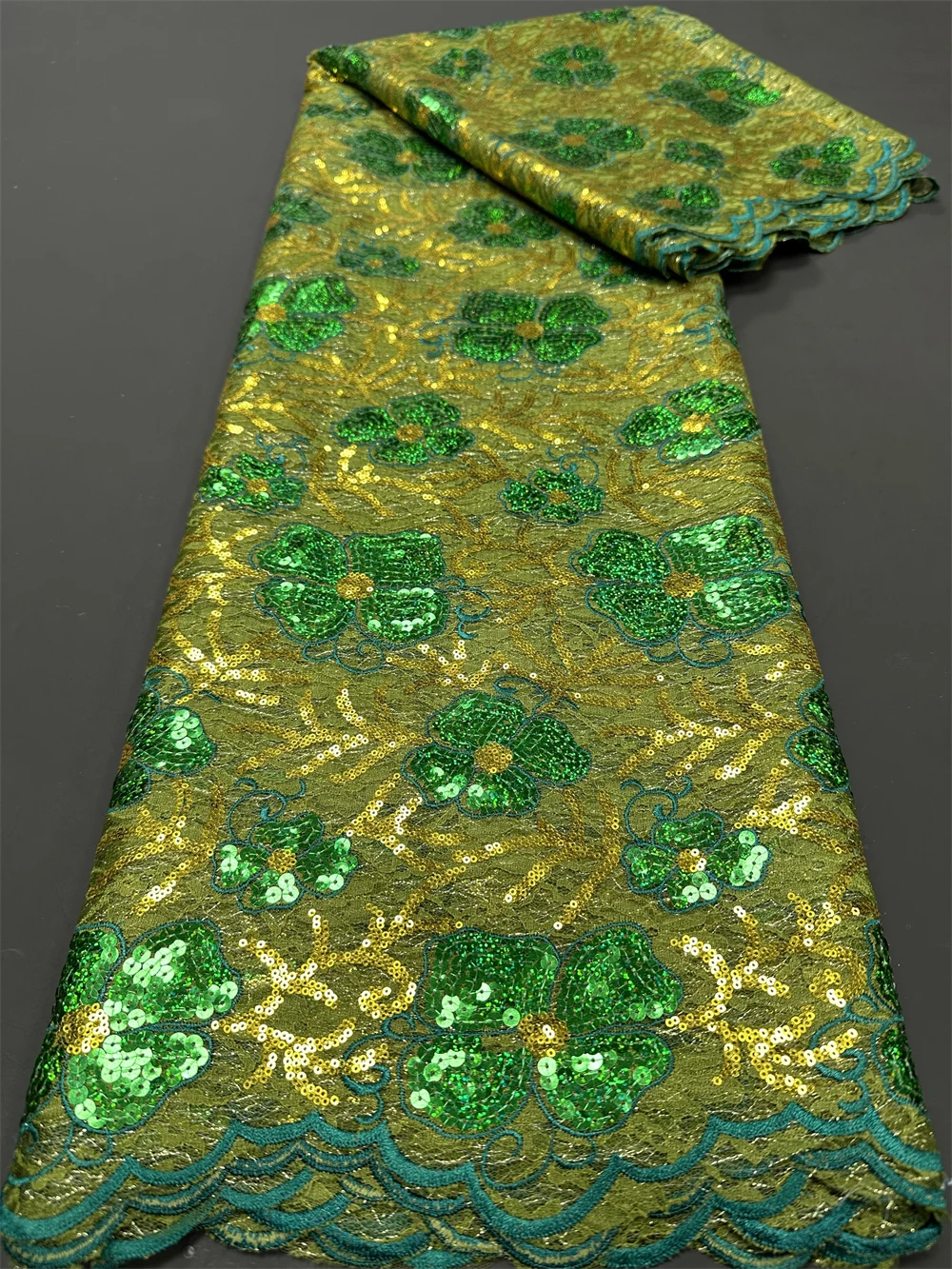 Latest African Velvet Lace Fabric 2025 High Quality Nigerian Sequins Velvet Lace Fabric French For Sewing Party Wedding Dress
Latest African Velvet Lace Fabric 2025 High Quality Nigerian Sequins Velvet Lace Fabric French For Sewing Party Wedding Dress