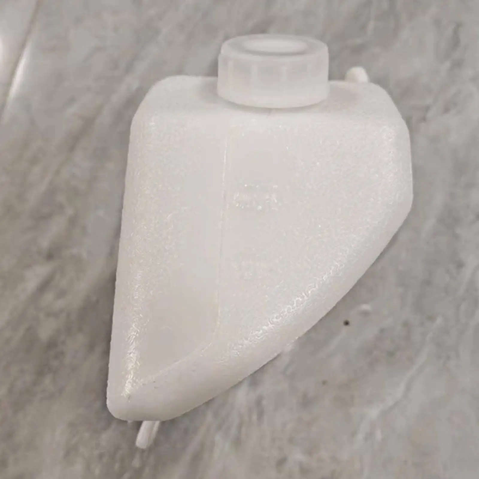 Radiator Coolant Reservoir Expansion Tank Durable Plastic Car Cooling Water Tank for Hyundai 25431-5H000 Easy Install
Radiator Coolant Reservoir Expansion Tank Durable Plastic Car Cooling Water Tank for Hyundai 25431-5H000 Easy Install