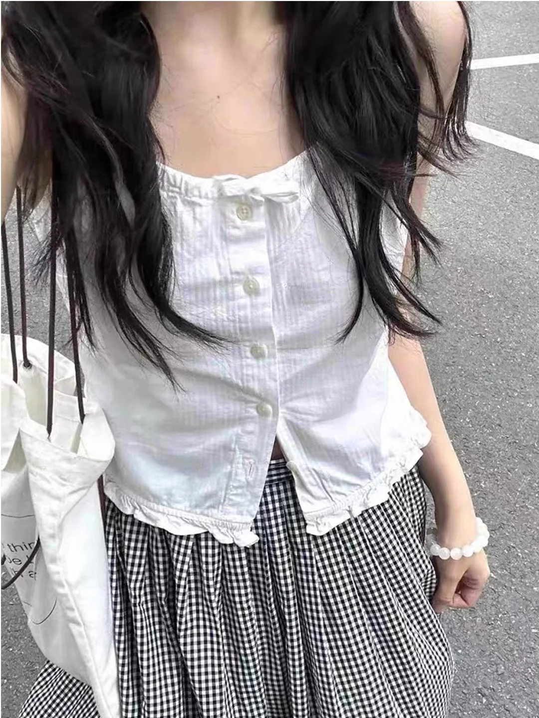 Korean Style Sweet Retro White Knot High Shirt Inner Wear Strap Vest Top Women's Fashion Summer Straight Tube Sleev...
Korean Style Sweet Retro White Knot High Shirt Inner Wear Strap Vest Top Women's Fashion Summer Straight Tube Sleev...