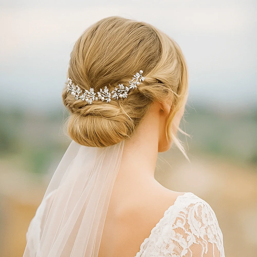 Блестящая хрустальная жемчужная заколка для волос в стиле барокко, роскошная корона-венок в форме ветвей с заколкой-шпилькой, модная свадебная повязка для волос
Блестящая хрустальная жемчужная заколка для волос в стиле барокко, роскошная корона-венок в форме ветвей с заколкой-шпилькой, модная свадебная повязка для волос