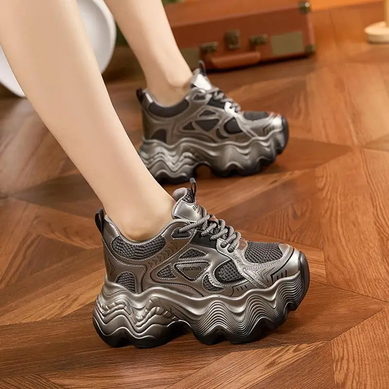 Casual Style Mesh Lined PU Material Dad Shoes with Heightening Design Fashionable Flat Laced Casual Shoes for All Seasons
Casual Style Mesh Lined PU Material Dad Shoes with Heightening Design Fashionable Flat Laced Casual Shoes for All Seasons