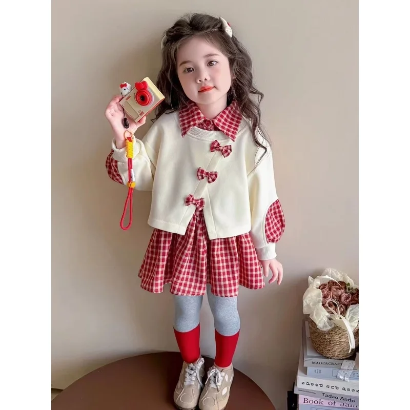 Faionable Knitted Skirt Set for Girls with Bow Design Two-Piece Ensemble Cute Cartoon Print Warm for Autumn And Spring
Faionable Knitted Skirt Set for Girls with Bow Design Two-Piece Ensemble Cute Cartoon Print Warm for Autumn And Spring