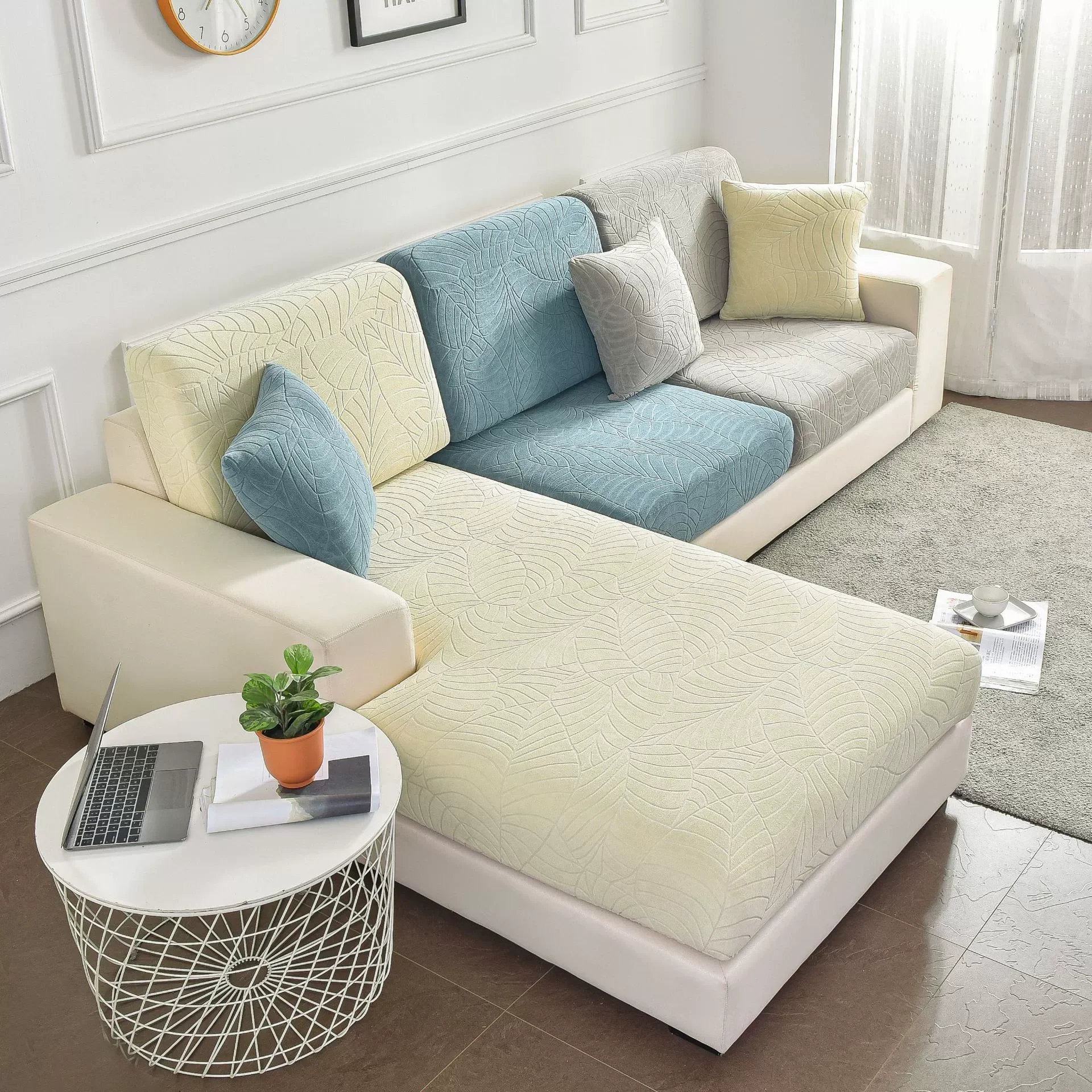 Solid Color Sectional Sofa Chaise Lounge Sofa Seat Slipcover Anti-Slip Sofa Cover New Leaf Pattern Jacquard Couch Cushion Covers
Solid Color Sectional Sofa Chaise Lounge Sofa Seat Slipcover Anti-Slip Sofa Cover New Leaf Pattern Jacquard Couch Cushion Covers