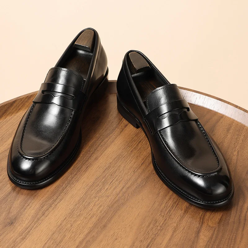 Men's business set made of cowhide with British style handmade oversized leather shoes
Men's business set made of cowhide with British style handmade oversized leather shoes