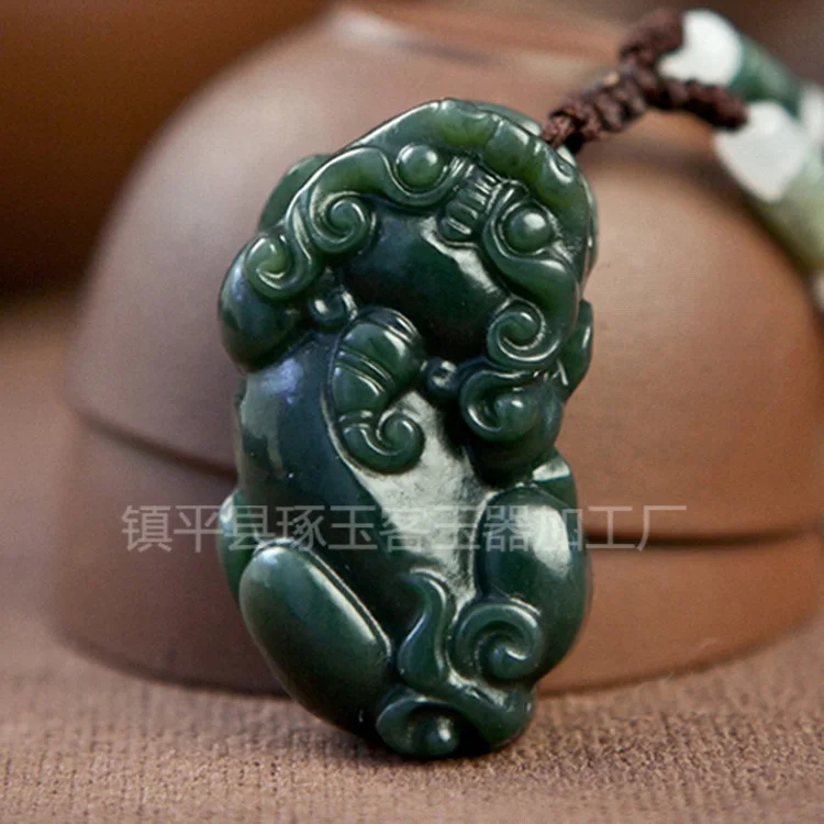 Xinjiang Hotan Qingyu Pixiu Pendant Jade Three Money Pixiu Pendant Jade Jade
Xinjiang Hotan Qingyu Pixiu Pendant Jade Three Money Pixiu Pendant Jade Jade