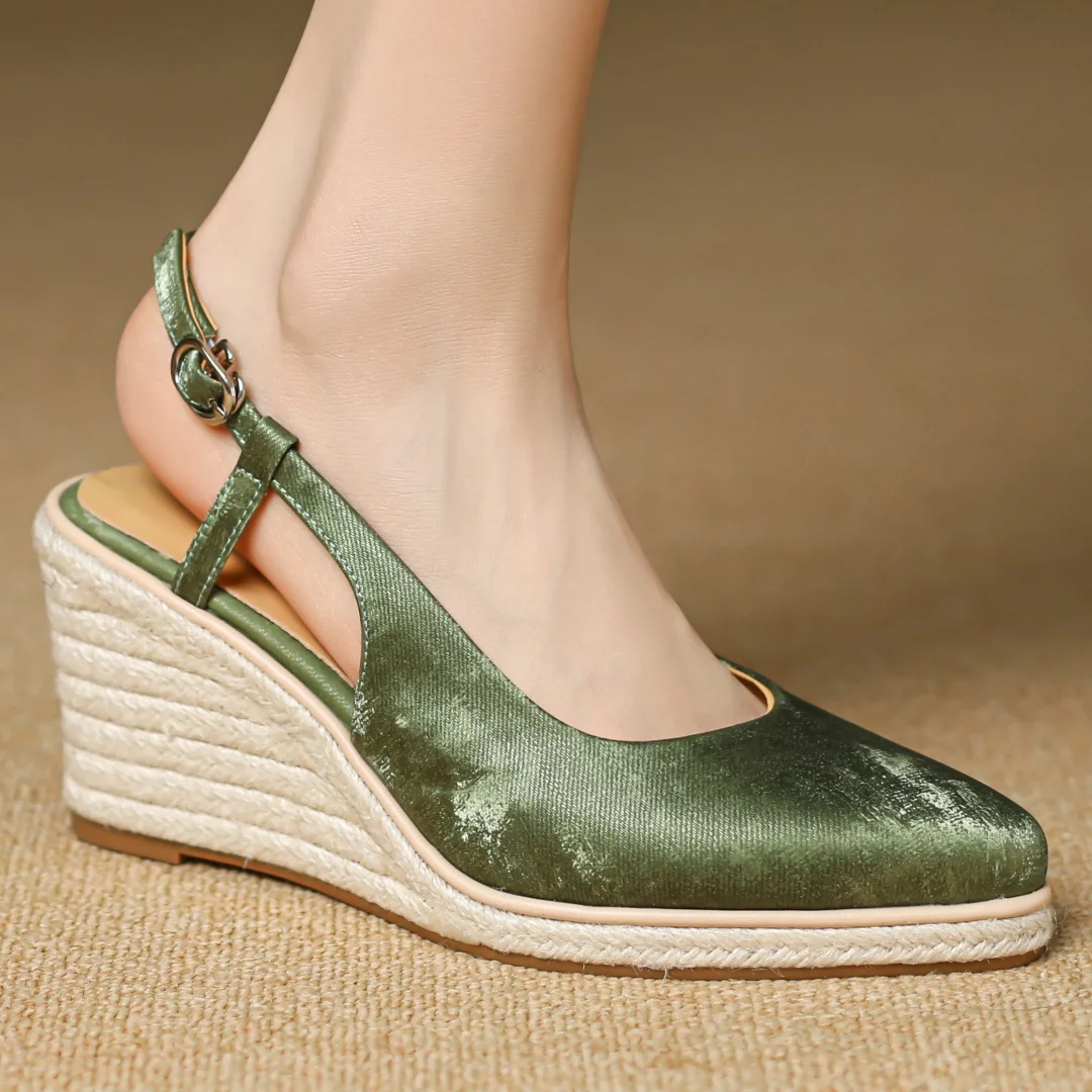 2024 Summer new Chinese style wedge pointed toe hemp high heel sandals slingback elegant ladies British heeled shoes pumps
2024 Summer new Chinese style wedge pointed toe hemp high heel sandals slingback elegant ladies British heeled shoes pumps