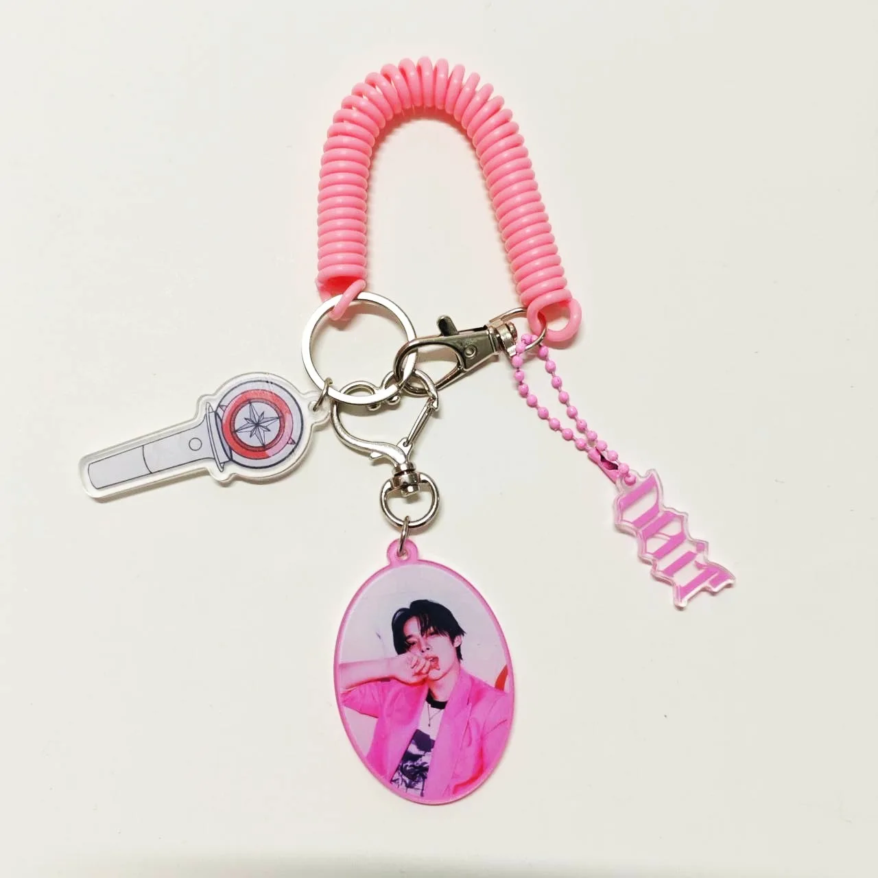 Hallyu Лидер продаж STRAY KIDS DO IT набор ключей из 3 предметов, высокопрозрачный акриловый материал, веер, коллекционный подарок на день рождения
Hallyu Лидер продаж STRAY KIDS DO IT набор ключей из 3 предметов, высокопрозрачный акриловый материал, веер, коллекционный подарок на день рождения