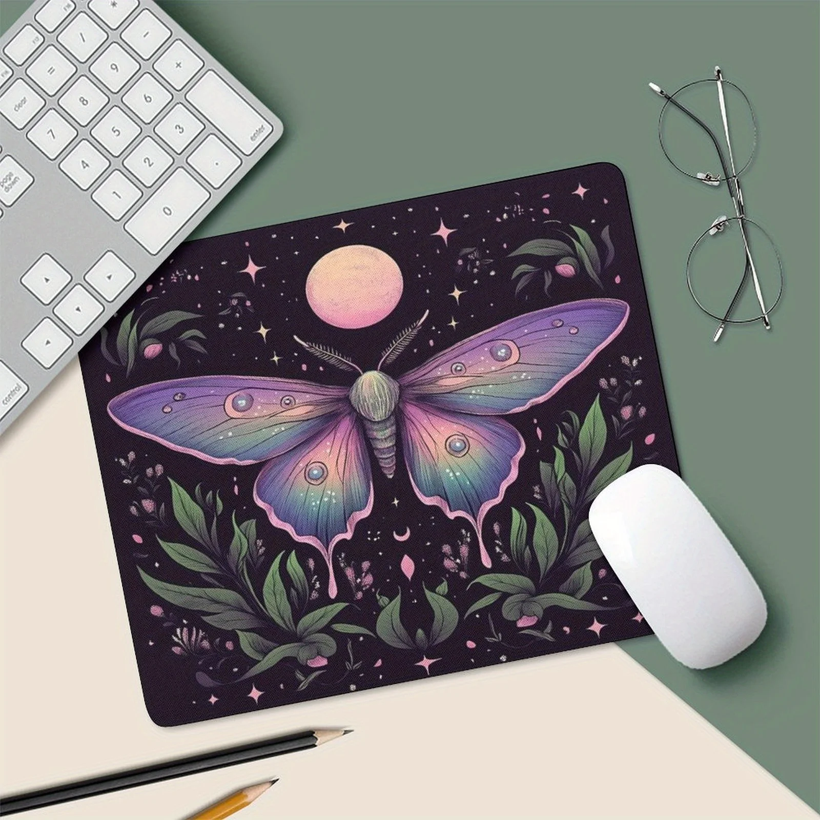 Purple-pink butterfly pattern designed mouse pad is very suitable for use in offices and homes. Made of rubber, it is washable
Purple-pink butterfly pattern designed mouse pad is very suitable for use in offices and homes. Made of rubber, it is washable