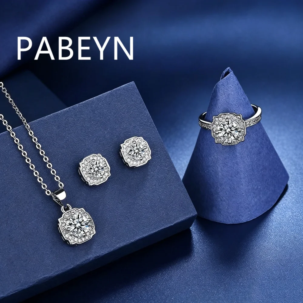 925 Sterling Silver Fashion Light Luxury Petal Styling Zircon Necklace Earrings Ring Set Birthday Party Anniversary Gift
925 Sterling Silver Fashion Light Luxury Petal Styling Zircon Necklace Earrings Ring Set Birthday Party Anniversary Gift