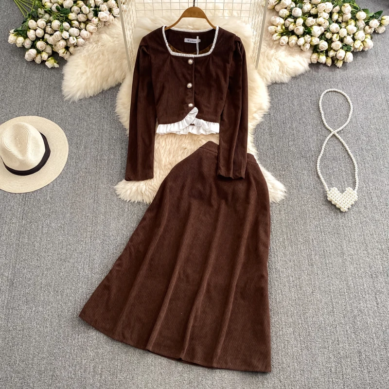 Women's Suit Fashionable Corduroy Solid Color Square Collar Short Top & A-Line High Waist Skirt Two Pieces Sets Office Lady Wear
Women's Suit Fashionable Corduroy Solid Color Square Collar Short Top & A-Line High Waist Skirt Two Pieces Sets Office Lady Wear