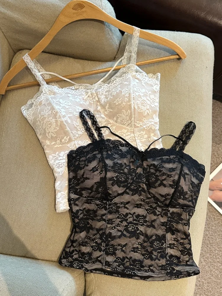 Pure Desire Sexy Lace Splice Strapless Vest Women's Sleeveless Knot Slimming Inner And Outer Wear Spring Fashion
Pure Desire Sexy Lace Splice Strapless Vest Women's Sleeveless Knot Slimming Inner And Outer Wear Spring Fashion