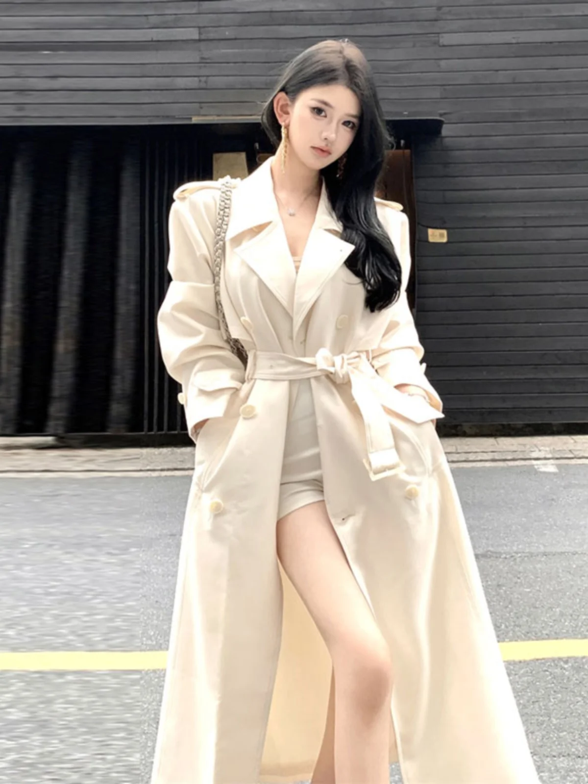 Elegant Women's Mid-Length Jacket Spring 2026 New Unique Attractively Trendy Long Coat Outerwear Comfortable Korean Style Loo...
Elegant Women's Mid-Length Jacket Spring 2026 New Unique Attractively Trendy Long Coat Outerwear Comfortable Korean Style Loo...