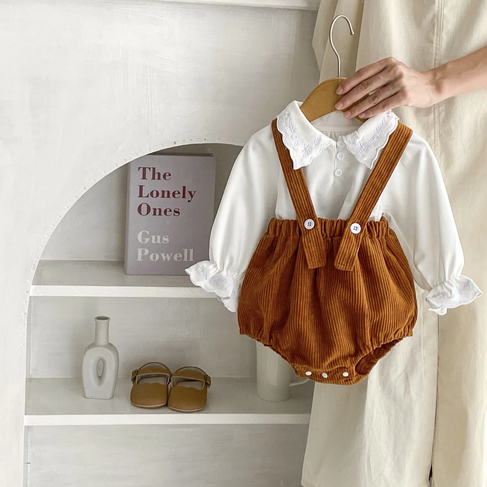 2023 Autumn Baby Girls 2PCS Clothes Set Cotton Embroidered Collar Solid Top Strappy Triangle Romper Suit Toddler Girls Outfits
2023 Autumn Baby Girls 2PCS Clothes Set Cotton Embroidered Collar Solid Top Strappy Triangle Romper Suit Toddler Girls Outfits