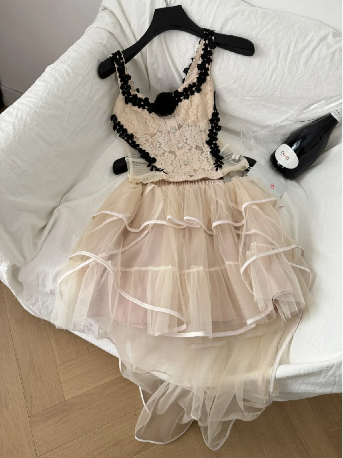 Faionable Lace Crop Top And High Waist Tulle Skirt Set for Women Summer 2025 Trendy Outfit with 3D Floral Contrast Color De...
Faionable Lace Crop Top And High Waist Tulle Skirt Set for Women Summer 2025 Trendy Outfit with 3D Floral Contrast Color De...