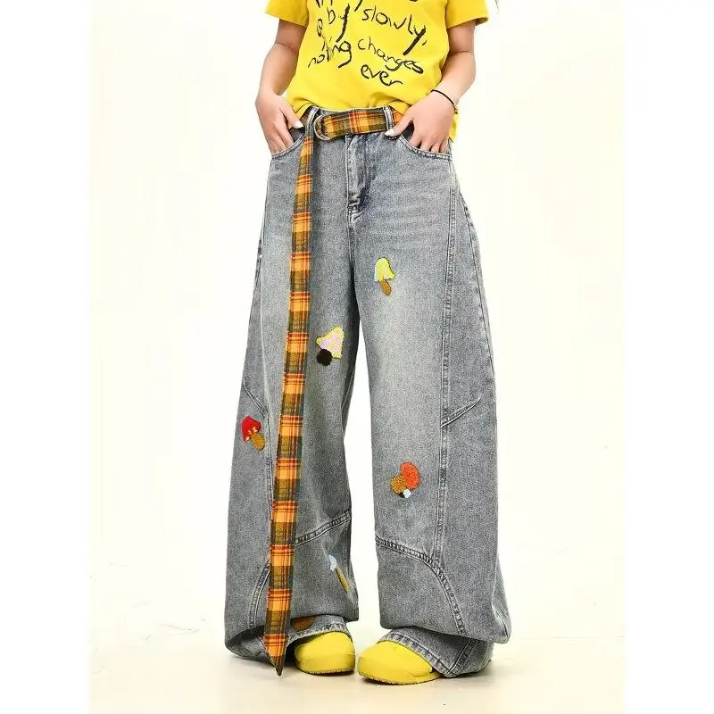 Retro American Straight Leg Denim Jeans Women's Wide Leg Pants Bear Embroidery Design Casual Cotton Stretch Blue Jeans
Retro American Straight Leg Denim Jeans Women's Wide Leg Pants Bear Embroidery Design Casual Cotton Stretch Blue Jeans