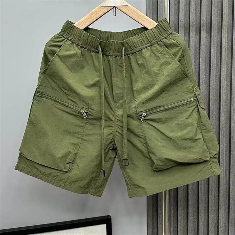 American Casual Zipper Pocket Four-Five Shorts Men Summer Retro Loose Thin Five-Five Pants Elastic Waist Polyester Fiber
American Casual Zipper Pocket Four-Five Shorts Men Summer Retro Loose Thin Five-Five Pants Elastic Waist Polyester Fiber