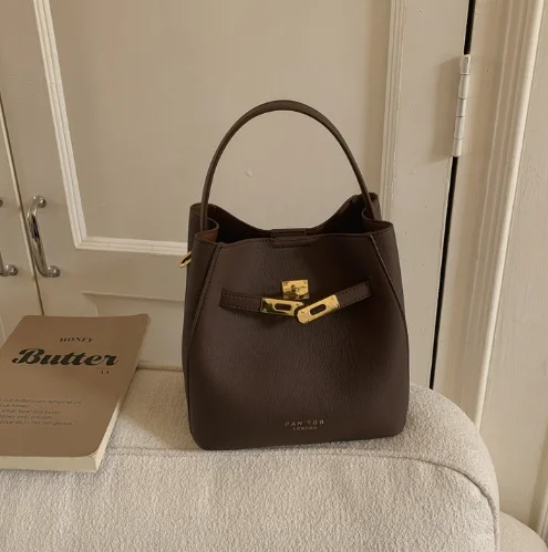 Elegant Compact Bucket Bag with Convertible Carry Options - Stylish & Practical for Every Day
Elegant Compact Bucket Bag with Convertible Carry Options - Stylish & Practical for Every Day