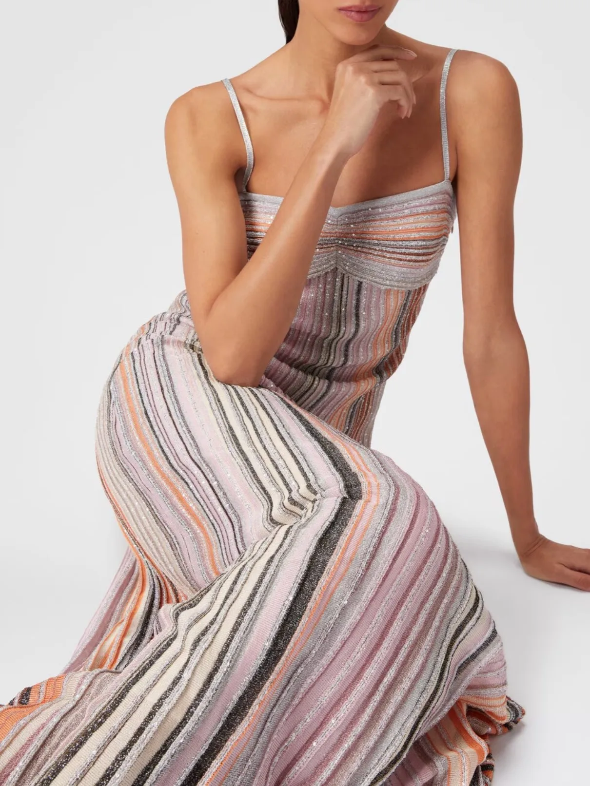 Sequined Multicolor Striped Ladies Long Dress 2025 New Strapless Fashion Knitted Sling Robe
Sequined Multicolor Striped Ladies Long Dress 2025 New Strapless Fashion Knitted Sling Robe