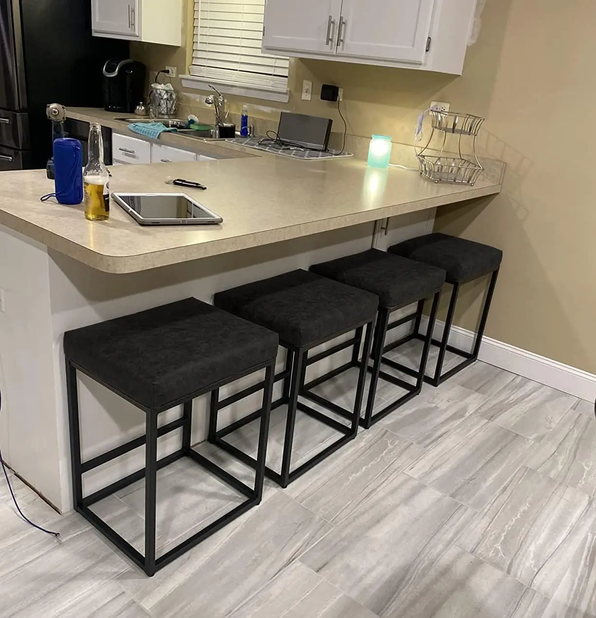 MAISON ARTS Black Counter Height 24" Bar Stools Set of 4 for Kitchen Counter Backless Modern Square Barstools Upholstered
MAISON ARTS Black Counter Height 24" Bar Stools Set of 4 for Kitchen Counter Backless Modern Square Barstools Upholstered