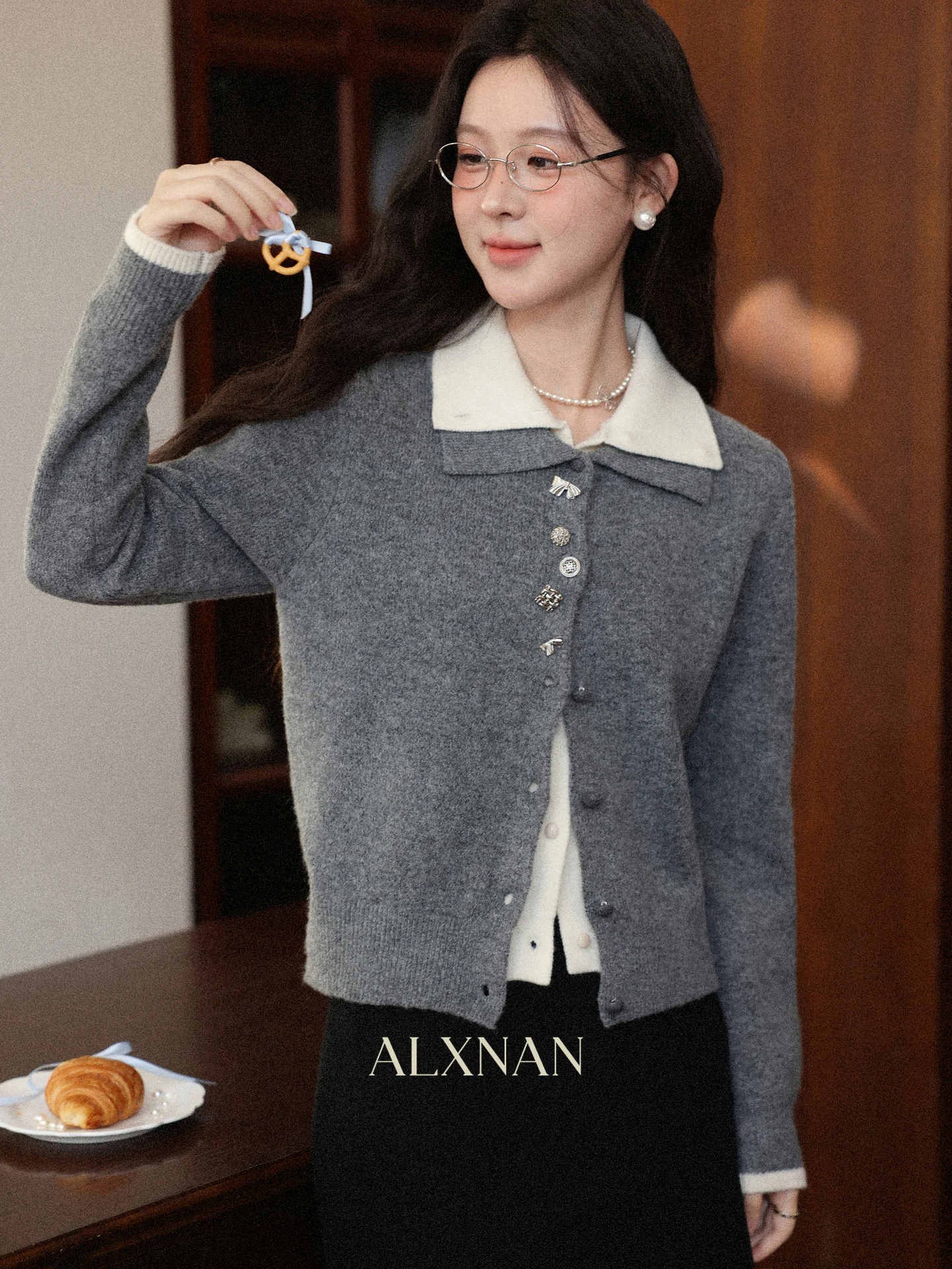 ay Splice Design Knitted Sweater Women's Long Sve Autumn Winter round Ne Cardigan Faionable Commute Sle Pure Color
ay Splice Design Knitted Sweater Women's Long Sve Autumn Winter round Ne Cardigan Faionable Commute Sle Pure Color