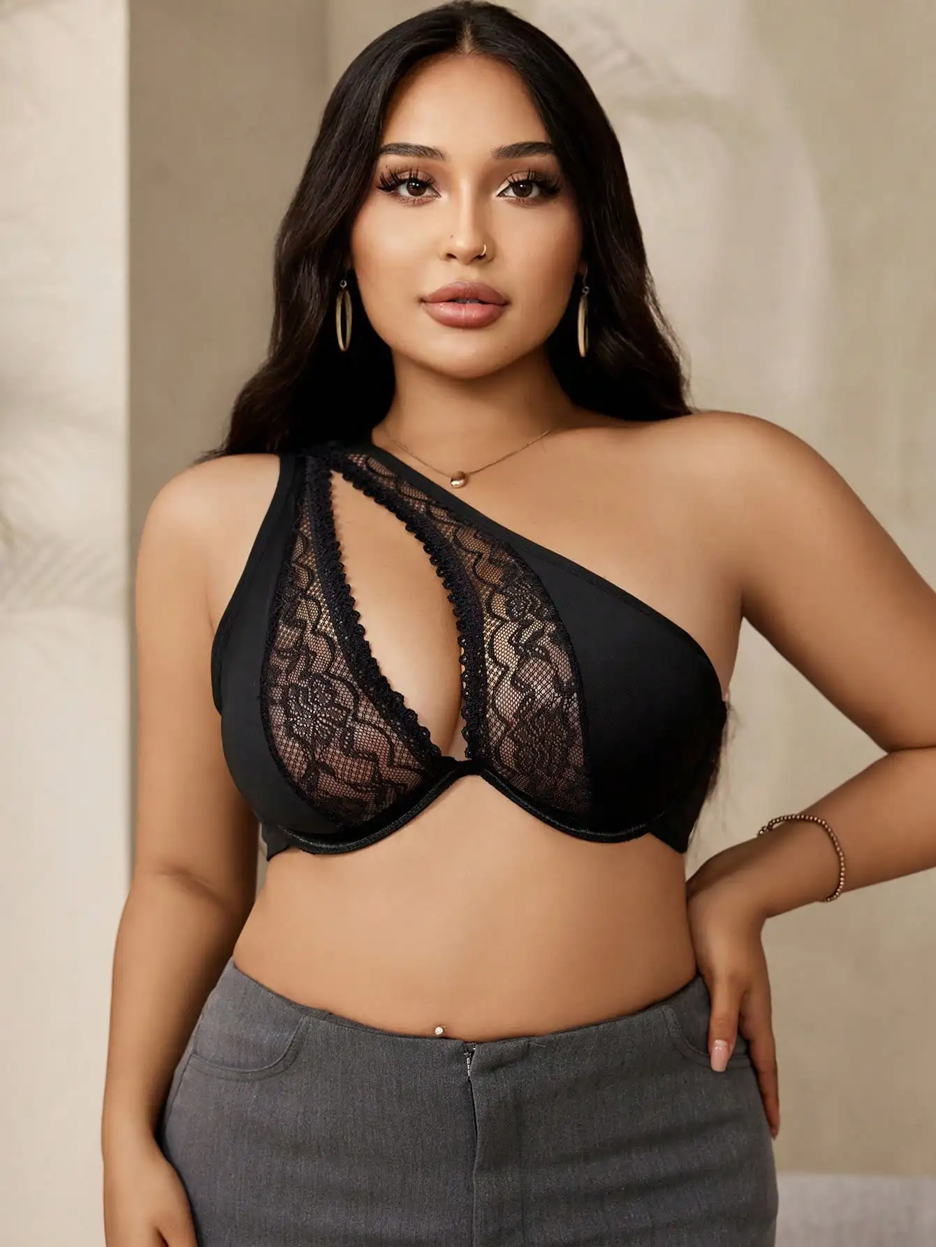 Plus Size Solid Color Contrast Lace Hollow Out Wireless Bra Lingerie
Plus Size Solid Color Contrast Lace Hollow Out Wireless Bra Lingerie