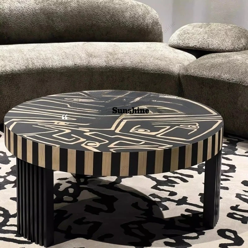 Medieval solid wood coffee table, hand-painted, graffiti round coffee table
Medieval solid wood coffee table, hand-painted, graffiti round coffee table