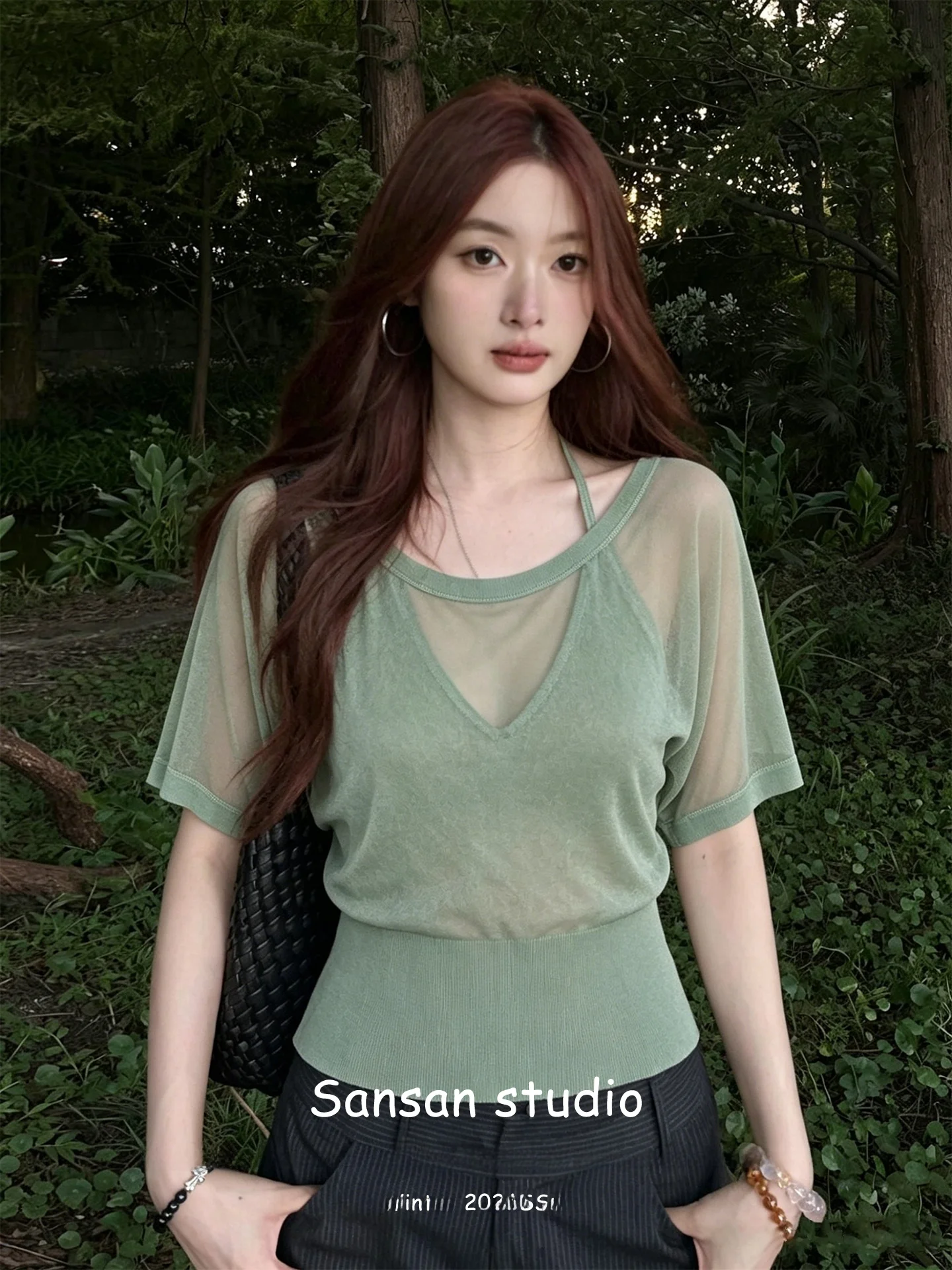 Green Short Sleeve T-Shirt Cover up Two Piece Set Women Summer Casual Style Slimming Top Neck Hanging Strap Vest Creative Pat...
Green Short Sleeve T-Shirt Cover up Two Piece Set Women Summer Casual Style Slimming Top Neck Hanging Strap Vest Creative Pat...