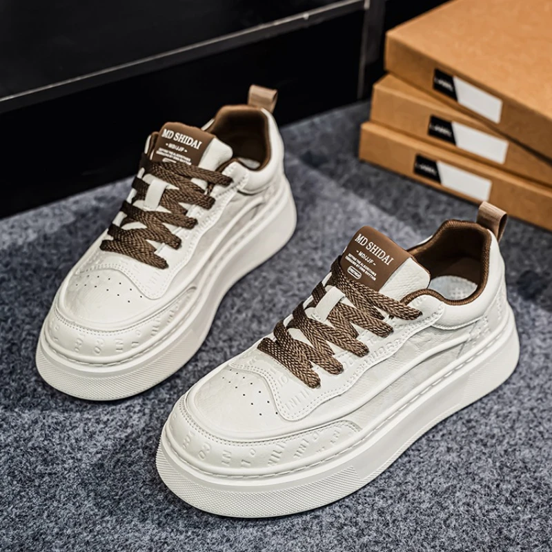 Новая мужская повседневная обувь с простым стильным цветным дизайном для всех четырех сезонов на плоской подошве с низким берцем и вулканизированным дизайном
Новая мужская повседневная обувь с простым стильным цветным дизайном для всех четырех сезонов на плоской подошве с низким берцем и вулканизированным дизайном