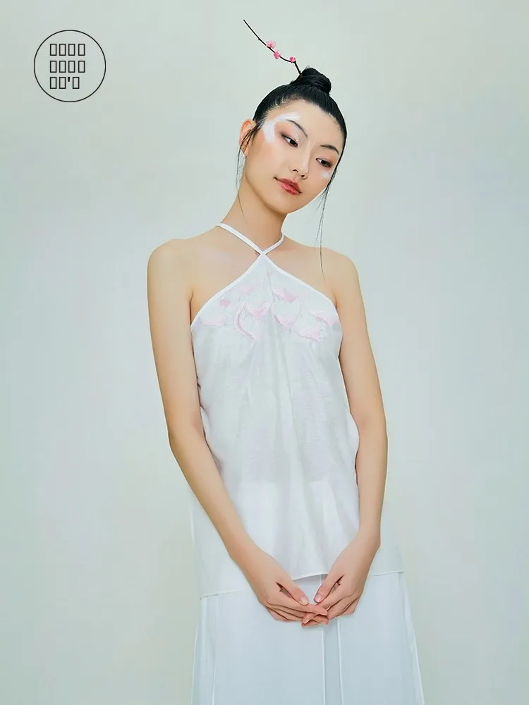 Женский летний классический топ-жилет с вышивкой и бахромой, с цветочным узором, в стиле Ханьфу, для ношения под одеждой
Женский летний классический топ-жилет с вышивкой и бахромой, с цветочным узором, в стиле Ханьфу, для ношения под одеждой