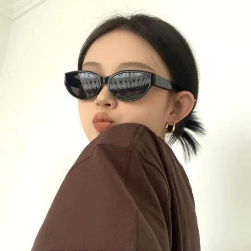 Cat Eye New Oval Sunglasses Personalized Vintage Fashion Trendy Female Shades Popular Brand Designer Eyewear for Ladies Lentes
Cat Eye New Oval Sunglasses Personalized Vintage Fashion Trendy Female Shades Popular Brand Designer Eyewear for Ladies Lentes