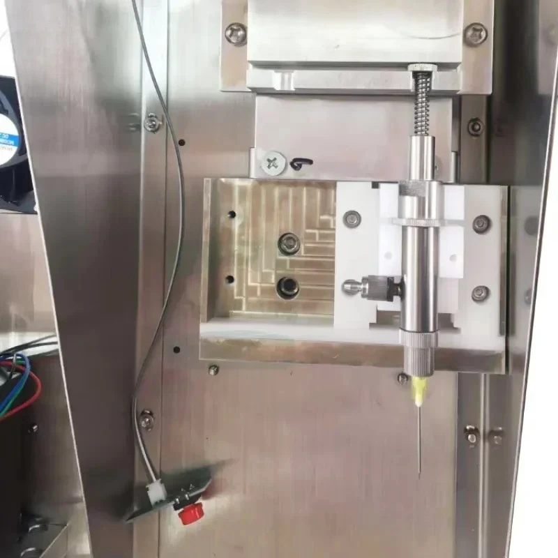 Portable Continuous Livestock Vaccination Machine Adjustable Poultry Veterinary Injector
Portable Continuous Livestock Vaccination Machine Adjustable Poultry Veterinary Injector