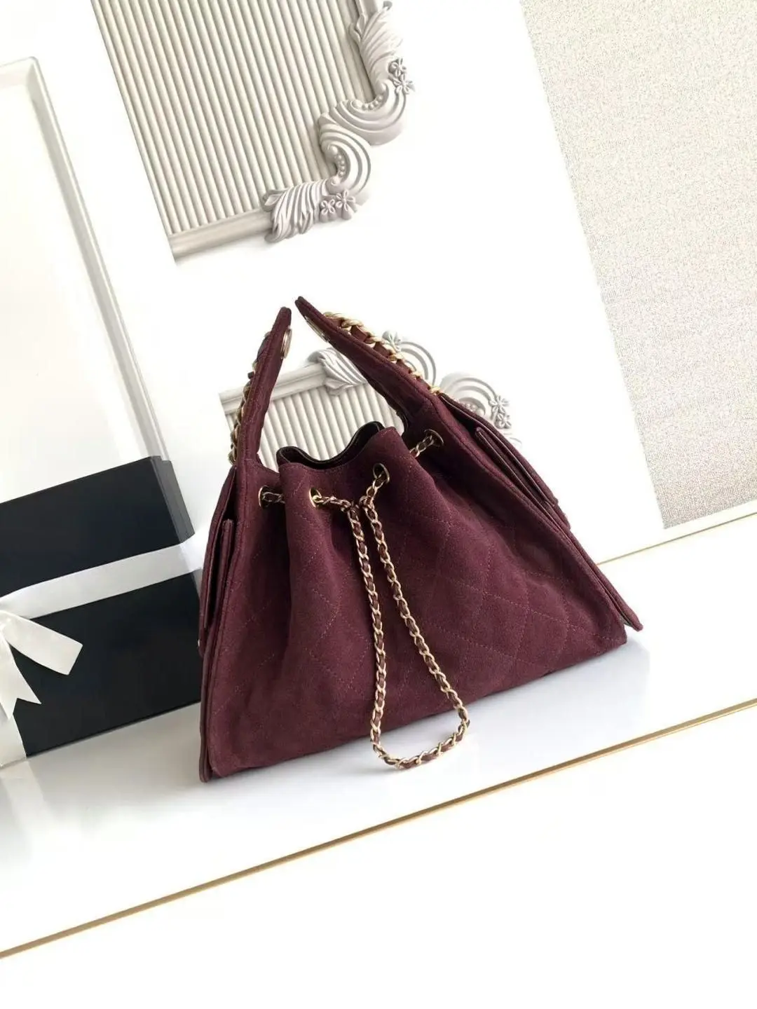 Burgundy Suede Quilted Bucket Bag, Diamond-Stitch Drawstring Purse with Gold Chain Strap, Luxury Designer Inspired Women's Handbag
Burgundy Suede Quilted Bucket Bag, Diamond-Stitch Drawstring Purse with Gold Chain Strap, Luxury Designer Inspired Women's Handbag