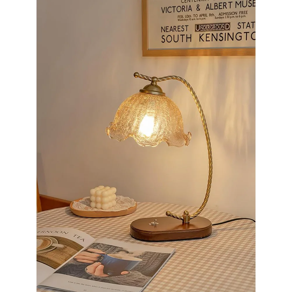 French retro light luxury desk lamp bedroom bedside lamp wedding lamp bedside table master bedroom high sense
French retro light luxury desk lamp bedroom bedside lamp wedding lamp bedside table master bedroom high sense