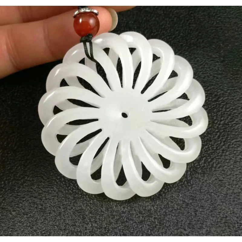 Женская цепочка для свитера Hotan White Jade с ажурным кулоном
Женская цепочка для свитера Hotan White Jade с ажурным кулоном