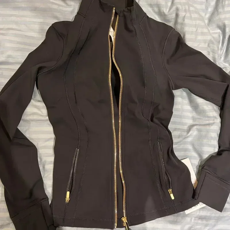 Women's Fitness Jacket Long Sleeve Zip Up High Elastic Yoga Running Top with Pockets for Gym Workout Athletic Wear
Women's Fitness Jacket Long Sleeve Zip Up High Elastic Yoga Running Top with Pockets for Gym Workout Athletic Wear