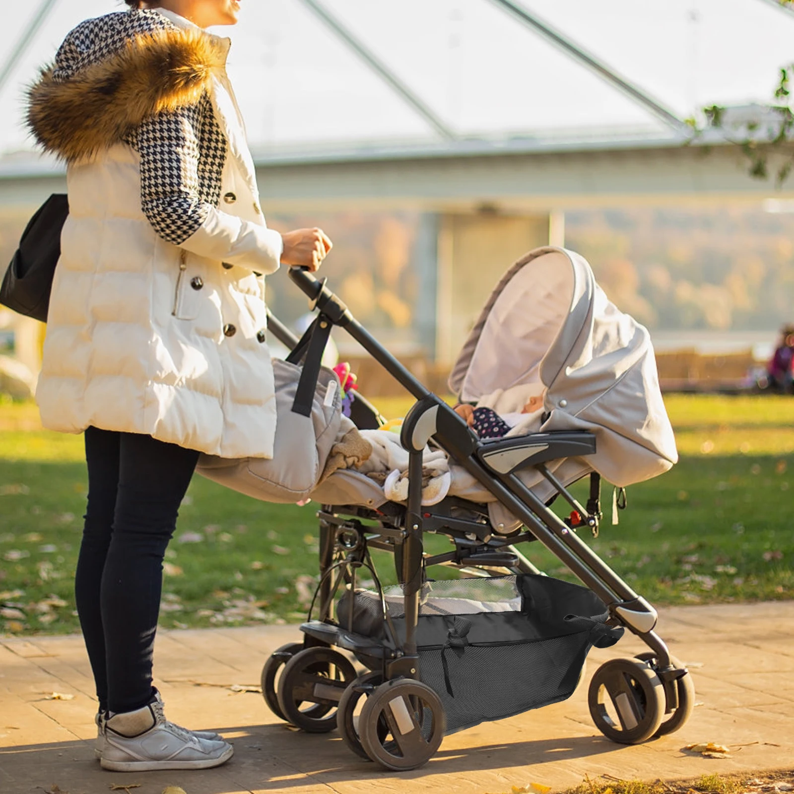 Lightweight Baby Stroller Bottom Storage Basket Large Capacity Oxford Cloth Organizer Bag for Prams Mesh Design Holds Bottles
Lightweight Baby Stroller Bottom Storage Basket Large Capacity Oxford Cloth Organizer Bag for Prams Mesh Design Holds Bottles