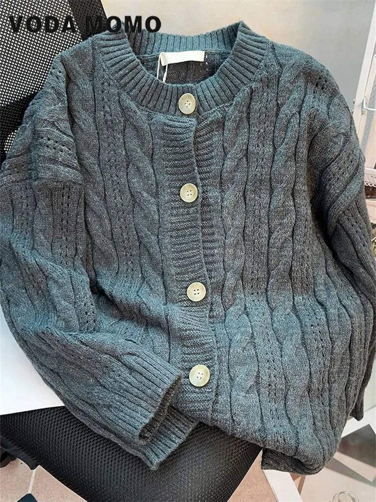 2023 Round Neck Elegant Soft Cardigan Sweater Female Fashion Loose Cashmere Knitted Cardigan Sweater Coat Women Autumn Winter
2023 Round Neck Elegant Soft Cardigan Sweater Female Fashion Loose Cashmere Knitted Cardigan Sweater Coat Women Autumn Winter