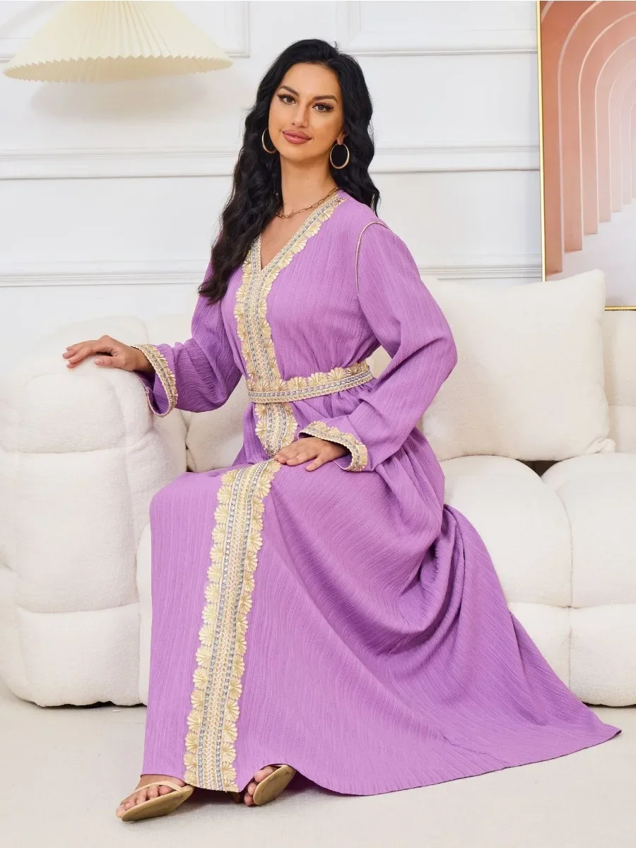Eid Arab Muslim Party Dress for Women Abaya V Neck Embrodiery Jalabiya Long Dresses Kaftan Vestidos Dubai Ramadan Gown Robe 2024
Eid Arab Muslim Party Dress for Women Abaya V Neck Embrodiery Jalabiya Long Dresses Kaftan Vestidos Dubai Ramadan Gown Robe 2024