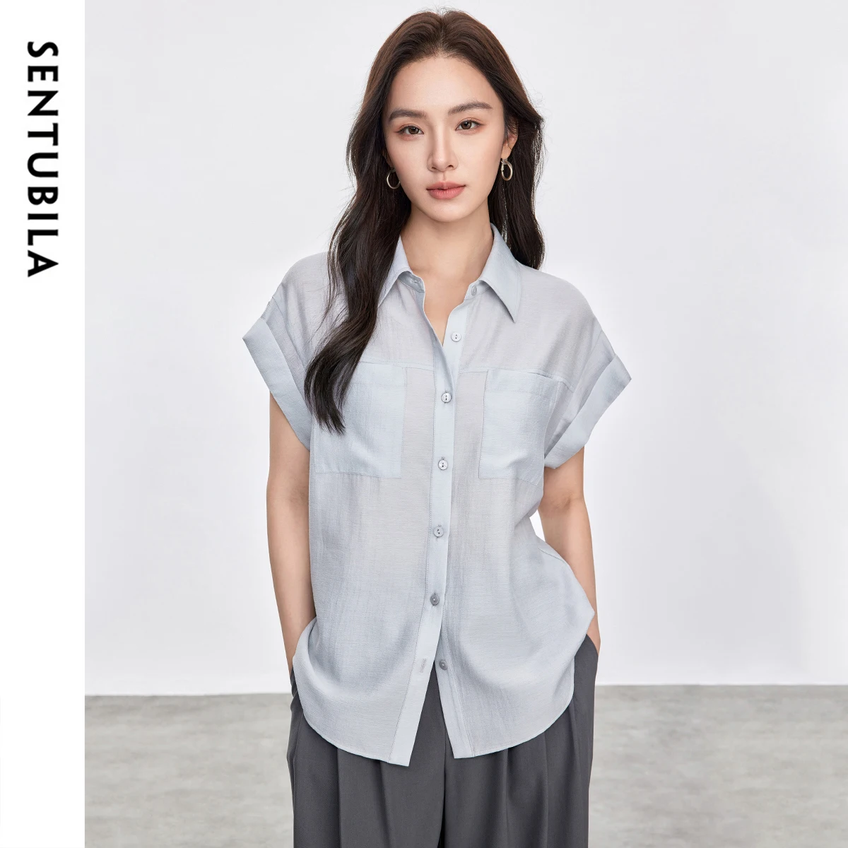 SENTUBILA Simple Women Shirt 2025 Spring Summer Turn Down Collar Drop Sleeve Single Breasted Pockets Ladies Blouses 152C87879
SENTUBILA Simple Women Shirt 2025 Spring Summer Turn Down Collar Drop Sleeve Single Breasted Pockets Ladies Blouses 152C87879