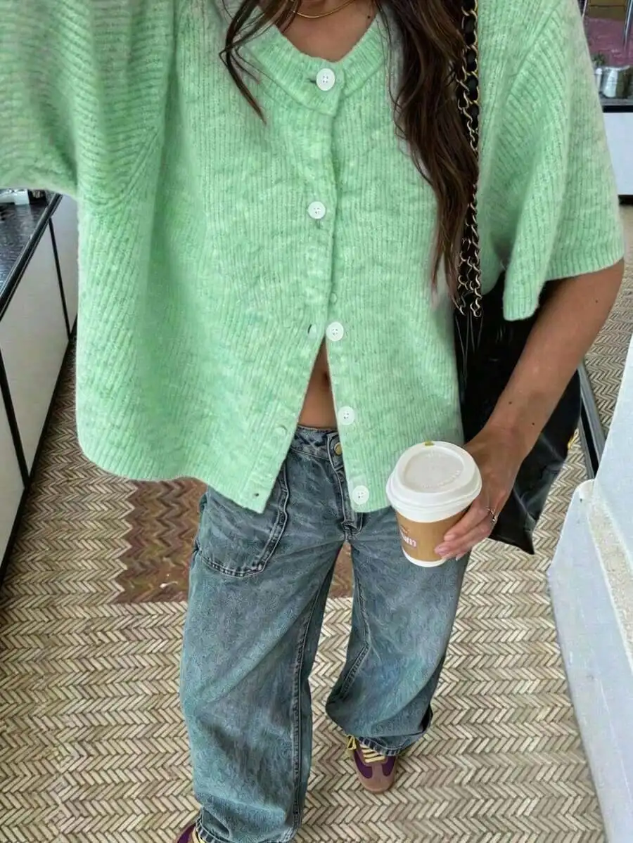 Mint Green Round Neck Short Sleeve Button Knit Cardigan Casual Minimalist Street Style
Mint Green Round Neck Short Sleeve Button Knit Cardigan Casual Minimalist Street Style