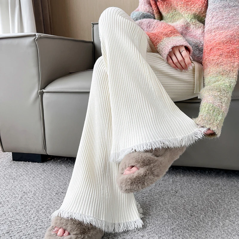 Women's Vintage Knitted Wide Leg Pants High Waist Tassel Flare Pants Autumn Winter Streetwear Korean Solid Casual Trousers 2023
Women's Vintage Knitted Wide Leg Pants High Waist Tassel Flare Pants Autumn Winter Streetwear Korean Solid Casual Trousers 2023
