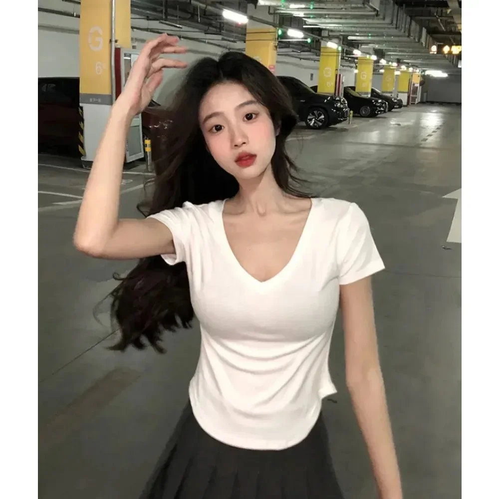 Sexy V-neck Short Sleeve T-shirts for Women Summer New Tees Top Black White Basic Tshirt Y2K Korean Style Women's Clothes 2024
Sexy V-neck Short Sleeve T-shirts for Women Summer New Tees Top Black White Basic Tshirt Y2K Korean Style Women's Clothes 2024
