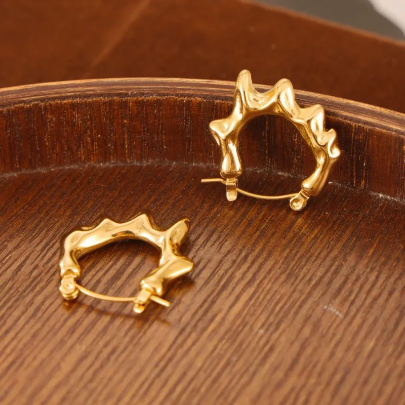 MARKA Personalized Ear Buckle Spring/Summer New C-shaped Irregular Earrings Women's Fashion Jewelry Accessories
MARKA Personalized Ear Buckle Spring/Summer New C-shaped Irregular Earrings Women's Fashion Jewelry Accessories