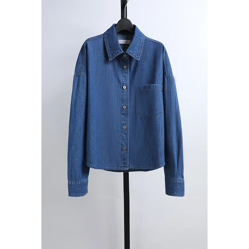 Весенняя новинка: женская повседневная джинсовая рубашка с прямыми штанинами, из дышащего хлопка, удобная, с длинным рукавом, на пуговицах
Весенняя новинка: женская повседневная джинсовая рубашка с прямыми штанинами, из дышащего хлопка, удобная, с длинным рукавом, на пуговицах