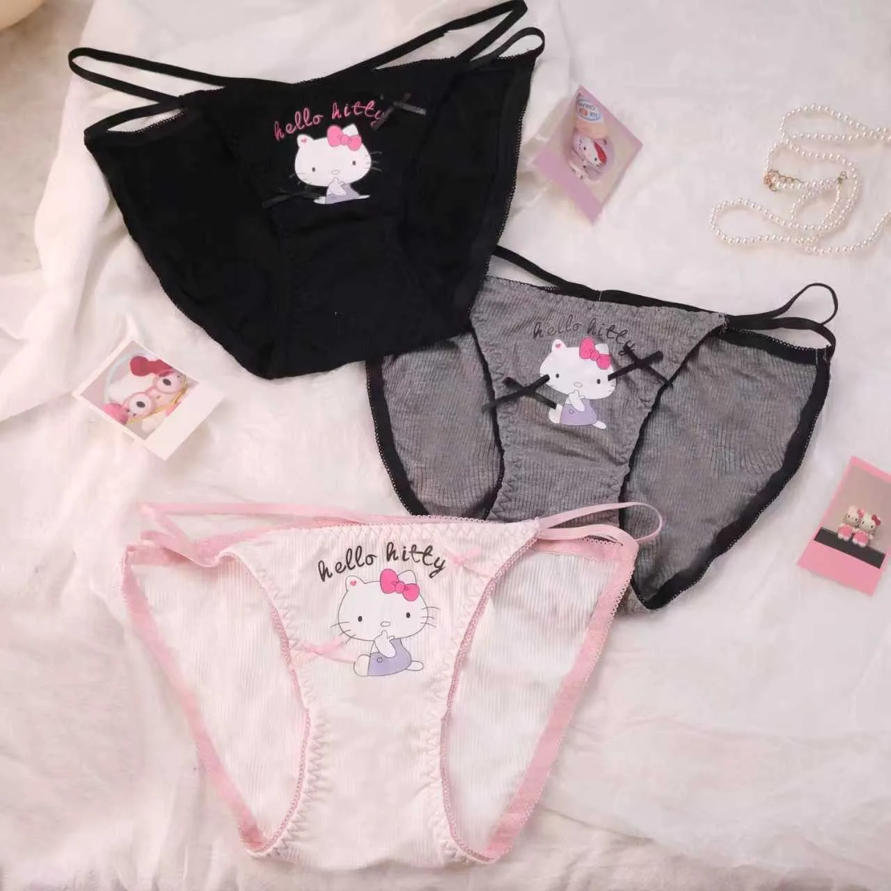Kawaii Hello Kitty Sexy Print Comfortable Cotton Women's Thongs Sweet Women's Underwear Holiday Gifts
Kawaii Hello Kitty Sexy Print Comfortable Cotton Women's Thongs Sweet Women's Underwear Holiday Gifts