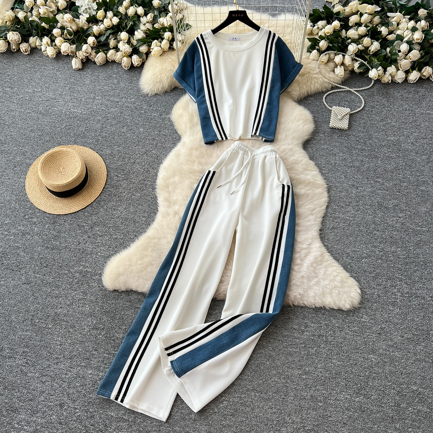 Sexy Two Pieces Sets Chic Pleated striped Top with Spliced slim Fashion Hotsweet High Waist Wide Leg Pant Sets
Sexy Two Pieces Sets Chic Pleated striped Top with Spliced slim Fashion Hotsweet High Waist Wide Leg Pant Sets