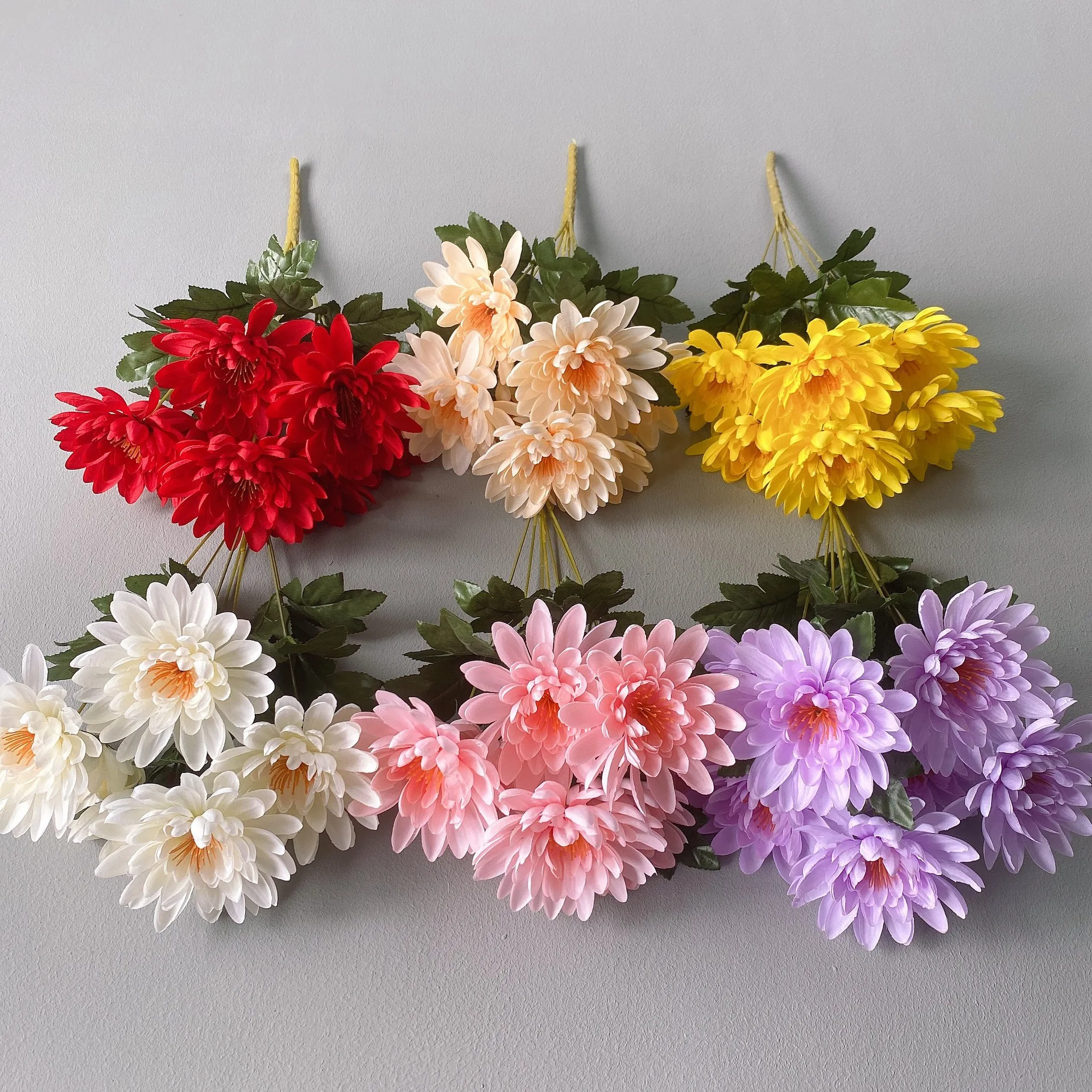 Simulated Bouquet Small Handle Flower Living Room 7 Lotus Chrysanthemums Dining Table Flower Simulation Wedding Decoration
Simulated Bouquet Small Handle Flower Living Room 7 Lotus Chrysanthemums Dining Table Flower Simulation Wedding Decoration
