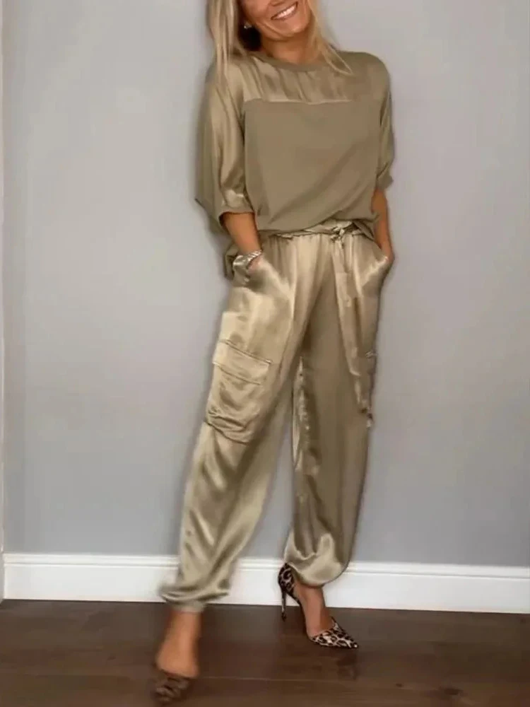 Summer Y2K Fashion Solid Color Satin Two Piece Set Women Round Neck Long Sleeved Top Long Pants Casual Loose Two Piece Set
Summer Y2K Fashion Solid Color Satin Two Piece Set Women Round Neck Long Sleeved Top Long Pants Casual Loose Two Piece Set