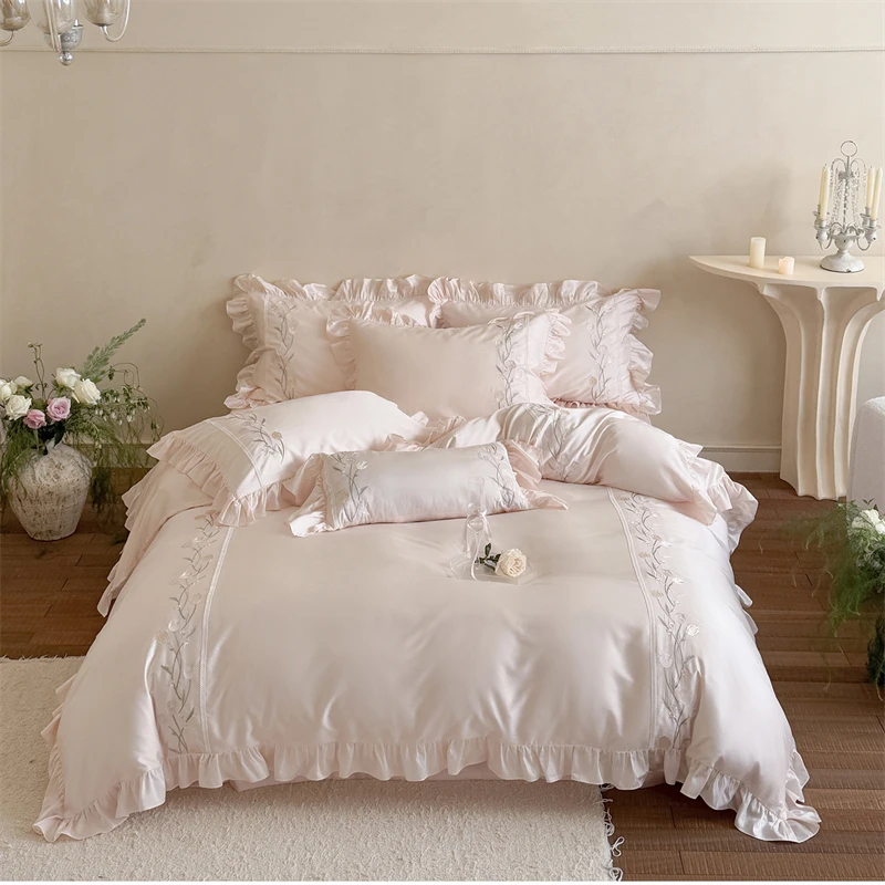 600TC Lyocell Cotton Princess Bedding Set Floral Embroidery Ruffle Silky Soft Duvet Cover Flat/Fitted Bed Sheet Pillowcase 4Pcs
600TC Lyocell Cotton Princess Bedding Set Floral Embroidery Ruffle Silky Soft Duvet Cover Flat/Fitted Bed Sheet Pillowcase 4Pcs